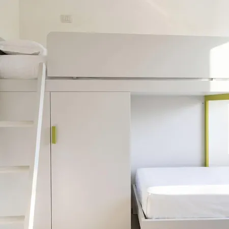 Jolanda By Interhome